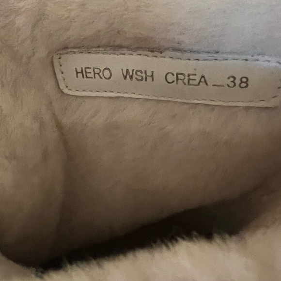 NEW! Mackage HERO - Picture 8 of 9